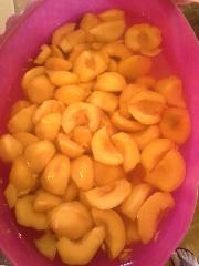 Peaches in Fruit Fresh Bath