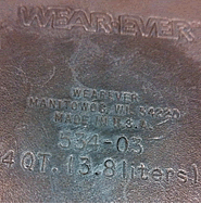 Bottom of Wearever 534 03 4 quart cooker