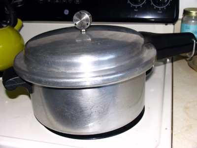 Question about vintage Mirro pressure cookers.