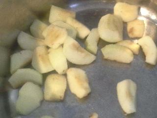 Quatered Apples